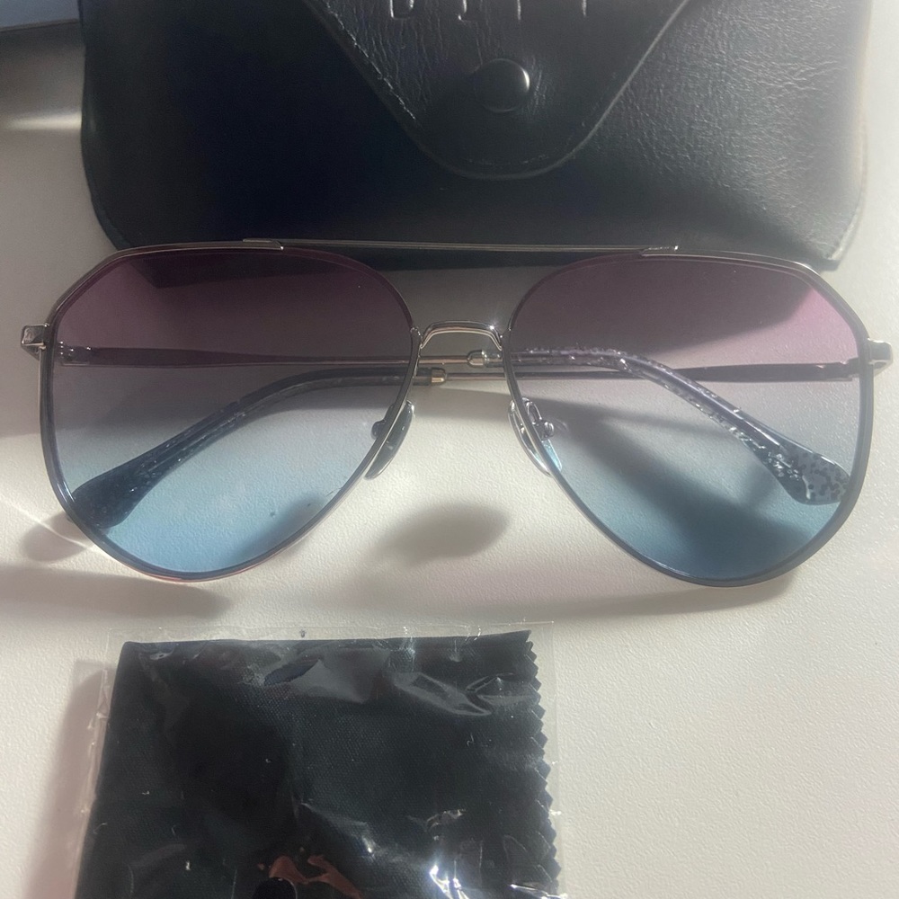 Diff Dash Sunnies - image 1